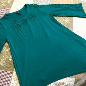 New Directions Woman’s Tunic Top